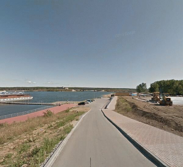 Банкомат ЮниКредита по адресу г. Бердск, ул. Ленина, д. 47, ТЦ «Меркурий»