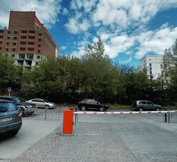 Банкомат Росбанка по адресу Нижегородская ул., д. 8, Сибирская академия государственной службы