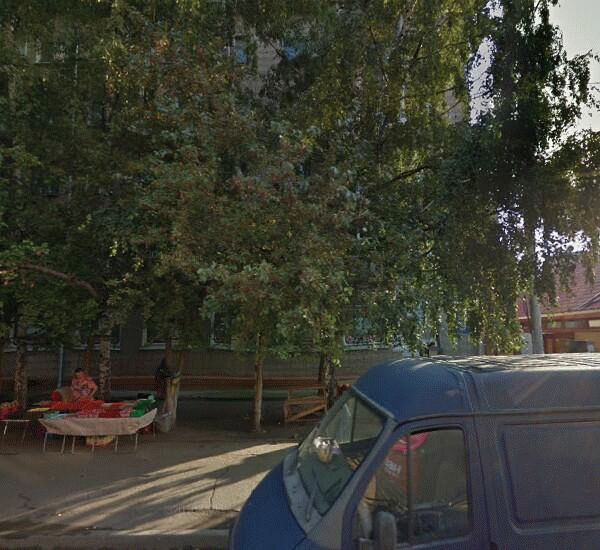 Банкомат Сбербанка России по адресу просп. Карла Маркса,  д. 37,  стр. 2