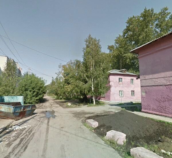 Банкомат Уральского Банка Реконструкции и Развития по адресу ул. Хилокская,  д. 5