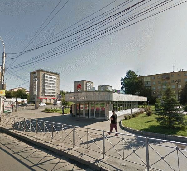 Банкомат Банка «ФК Открытие» по адресу станция метро «Красный проспект»