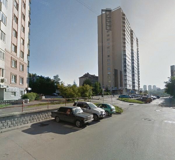 Банкомат Райффайзенбанка по адресу ул. Орджоникидзе,  д. 32