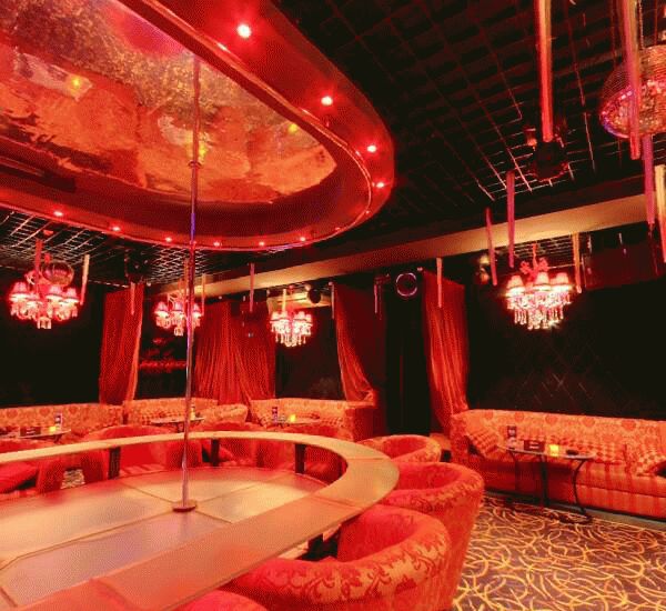 Банкомат Сбербанка России по адресу ул. Гоголя, д. 43, кор. 1, СМ «Горожанка»