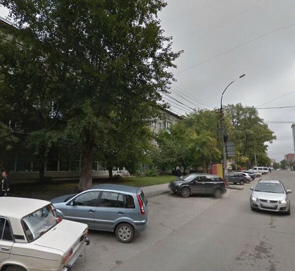 Банкомат Сбербанка России по адресу ул. Крылова, д. 26, ТЦ «Москва»