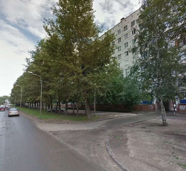 Банкомат Сбербанка России по адресу ул. Петухова,  74