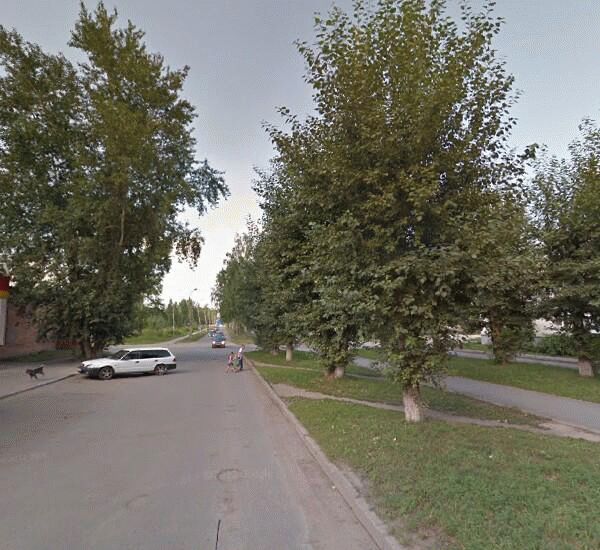 Банкомат Сбербанка России по адресу ул. Чекалина, д. 15, универсам «Пятерочка»