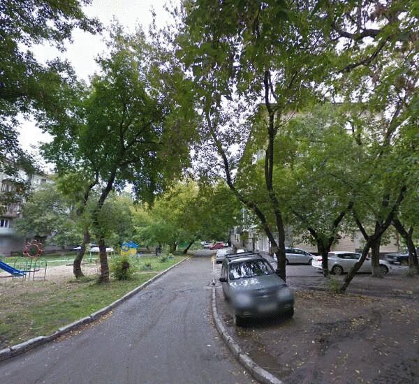 Отделение Сбербанка России по адресу ул. Гоголя,  1